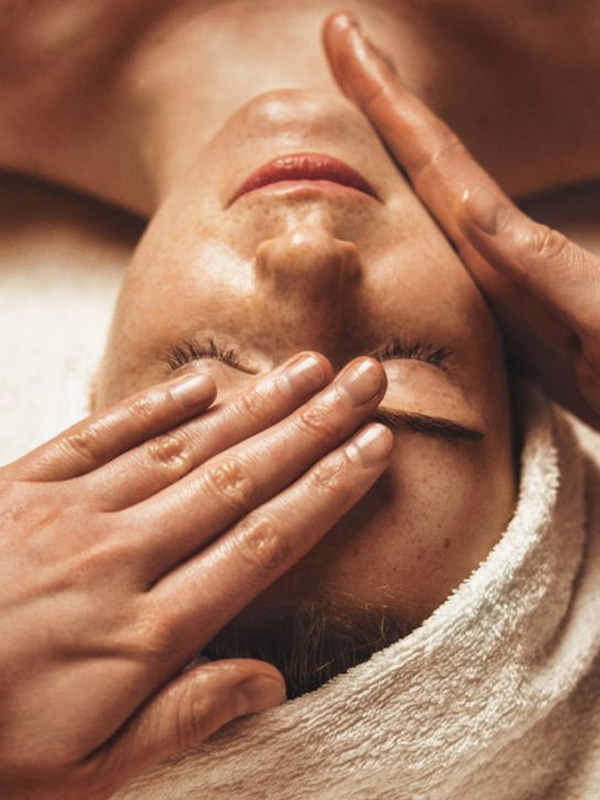 Blush Spa Services: Glo Beauty Facials